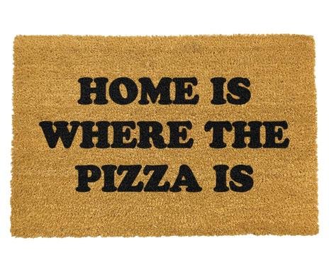 Grappige droogloopmat tekst: thuis is waar pizza is.