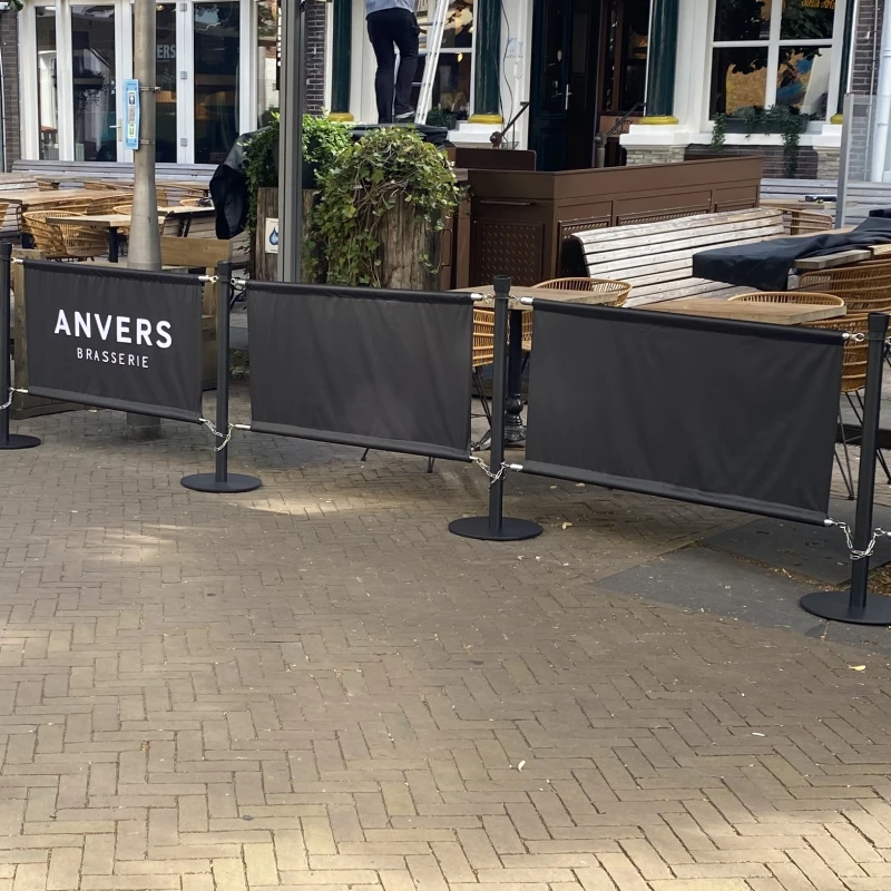 Terras banner zwart cafe anvers
