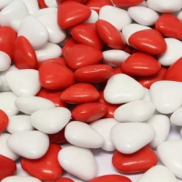 Chocolade hartjes - Rood/Wit - 1 cm doorsnee - Snoep - Overzicht foto