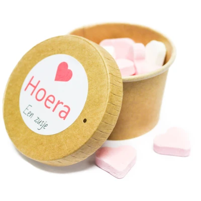 Bekertje met Roze Snoep hartjes - 45 ml - Geboorte bedankje