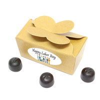 Kraft doosje met vlinder sluiting, dropjes snoepjes en happy labor day sticker