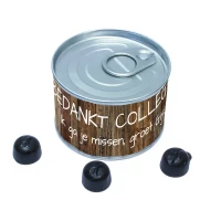 Blikje met label als bedankje voor collega's