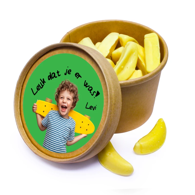 Kraft beker 250ml met banaan snoepjes en skateboard jongen foto