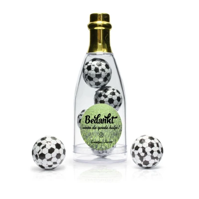 Champagne flesje gevuld met voetballen - Afscheidsbedankje voor collega's