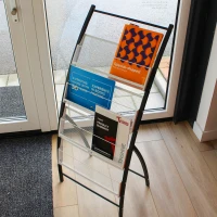 Folderrek zwart met witte folderhouders