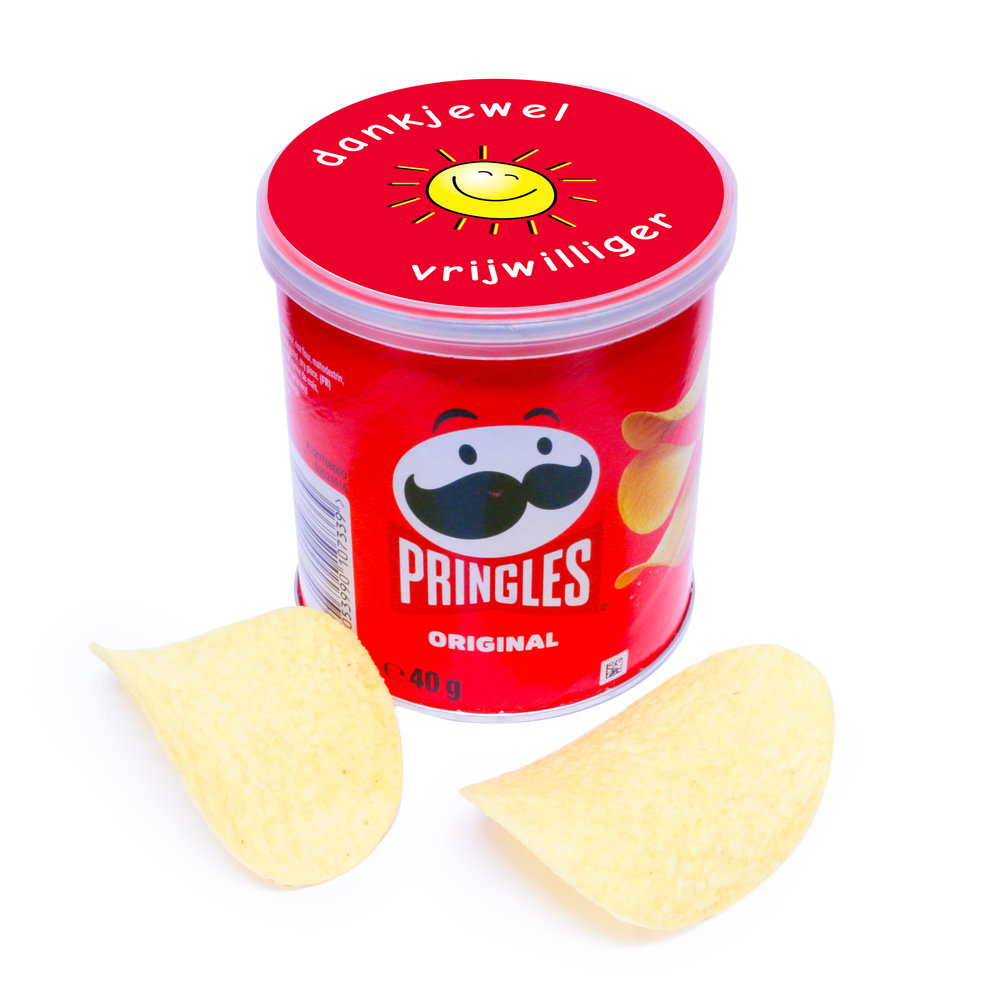 Bedankje voor vrijwilligers - Pringles chips met eigen sticker