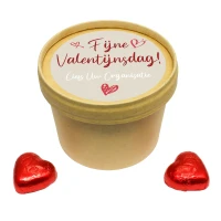 Valentijn bedankje - Kraft bekertje met rode hartjes bonbons