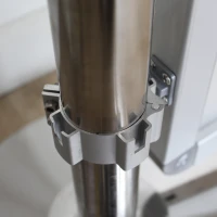 Bevestiging van aluminium banner