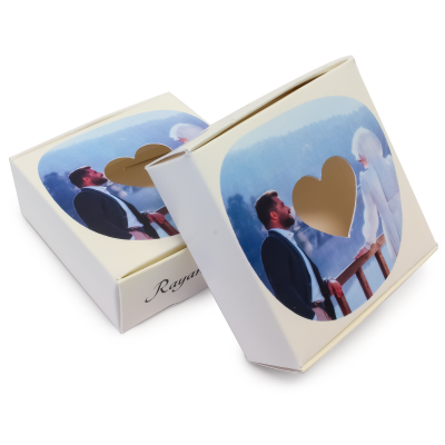 Cadeaudoosje met uitgesneden hartje