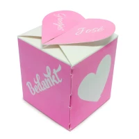 Roze snoepdoosje met hartjes sluiting