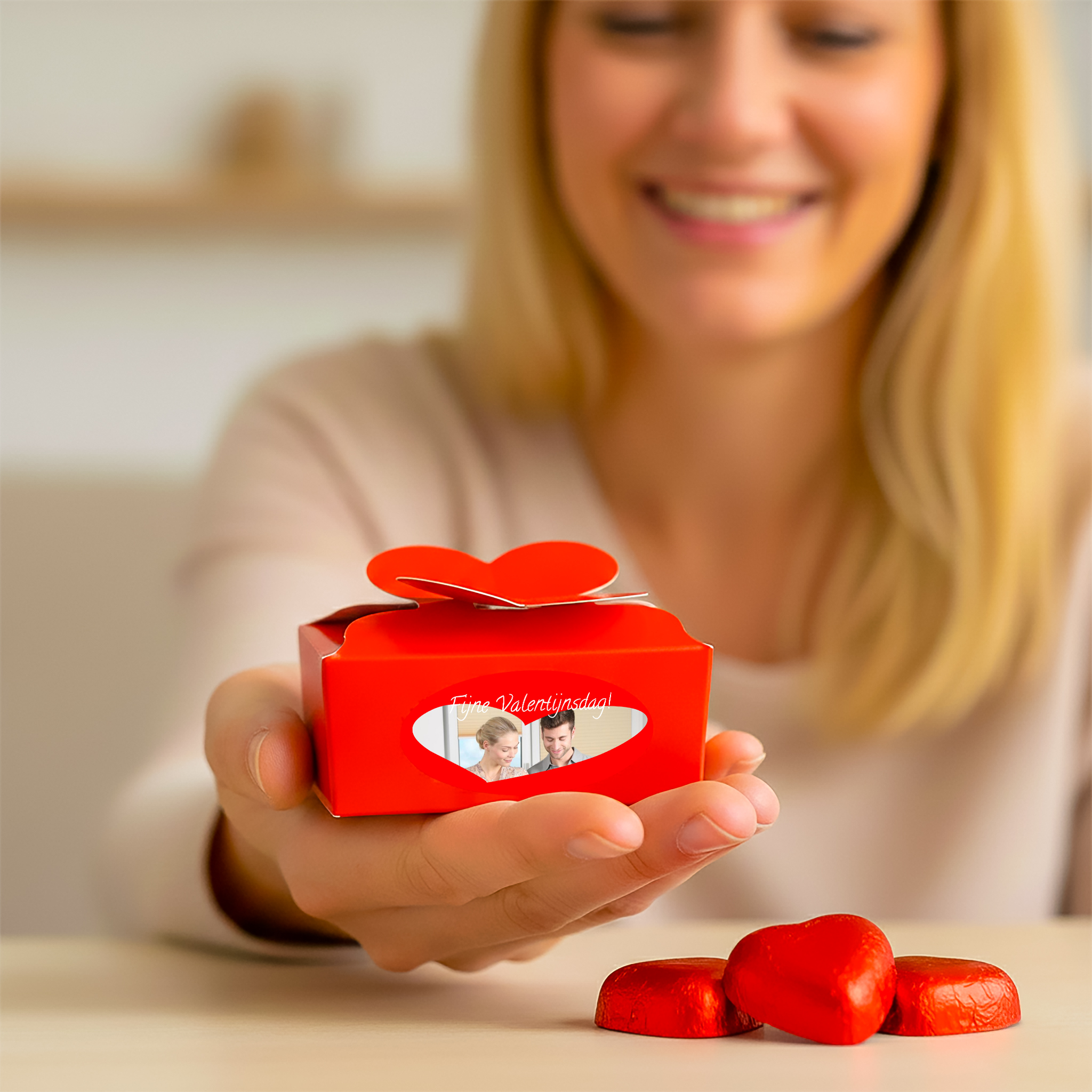 Klein gepersonaliseerd rood cadeaudoosje met foto voor Valentijnsdag