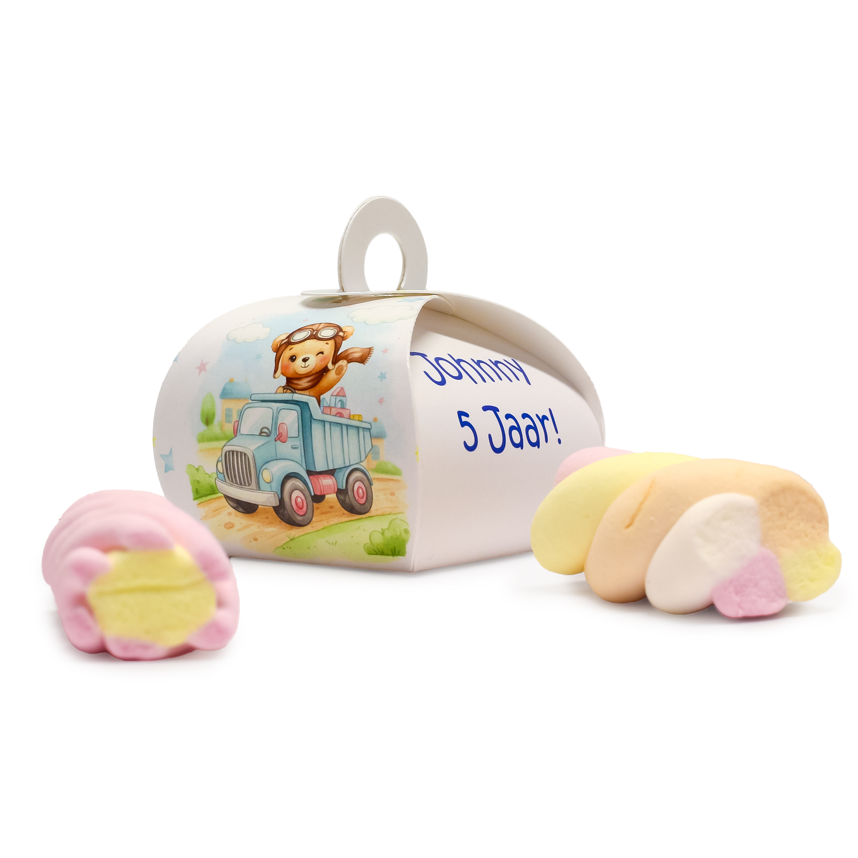 Uitdeel cadeaudoosje met vrachtwagen en naam voor jongens