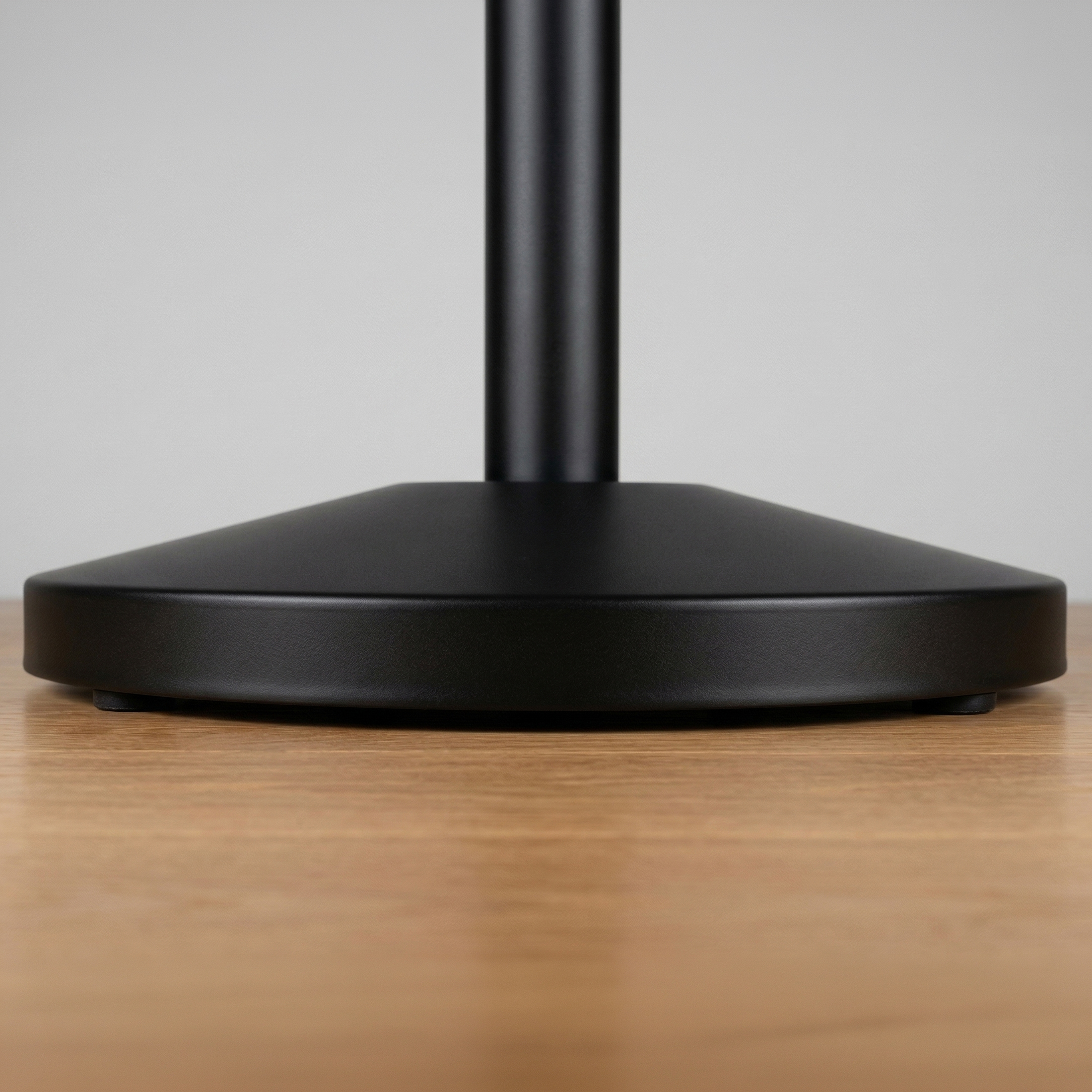 Zware afzetpaal voet voor buiten