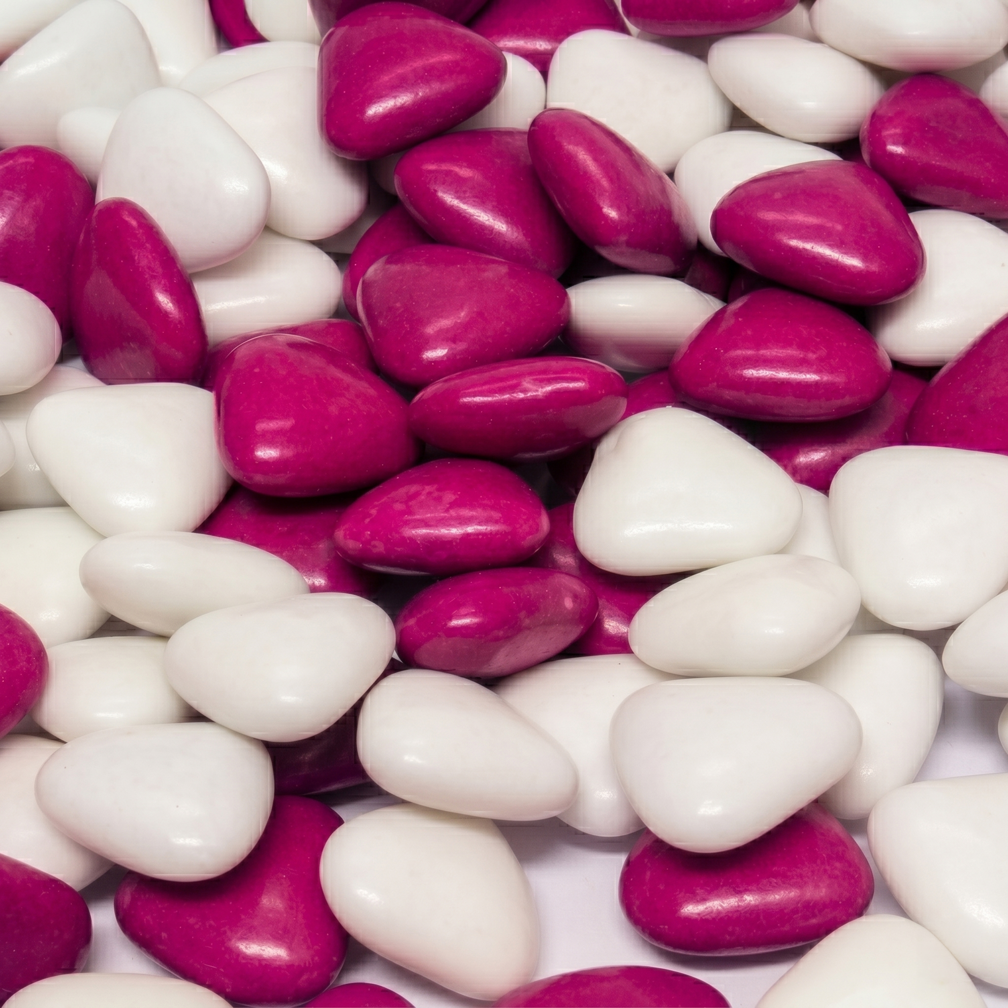 Chocolade minihartjes fuchsia/wit